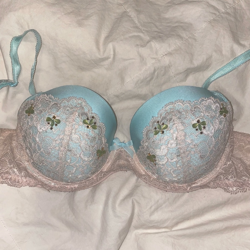 Victoria’s Secret Blue Lacy 34C Bra
